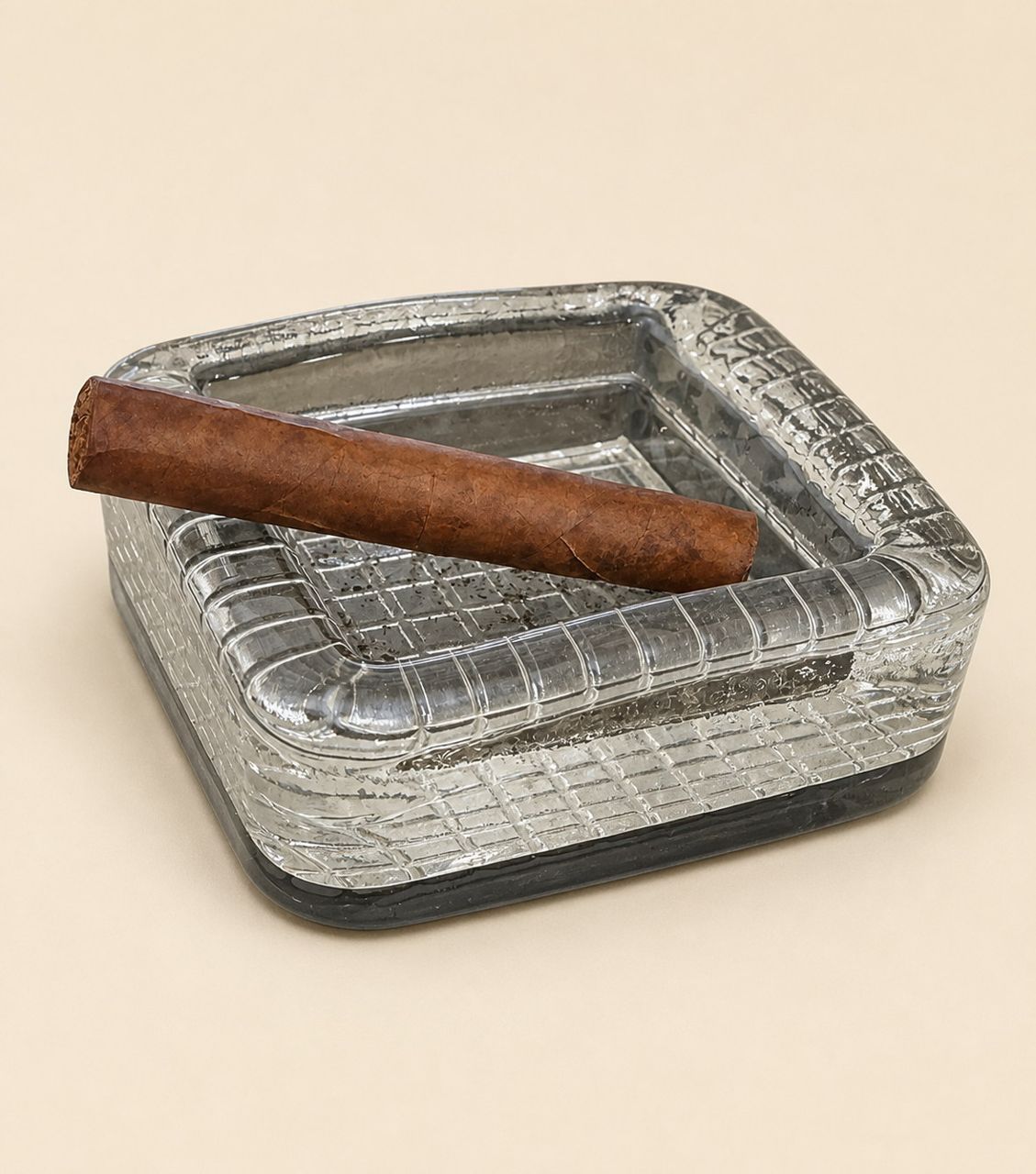 Glass Ashtray with Display Cigar by Makers unrecorded